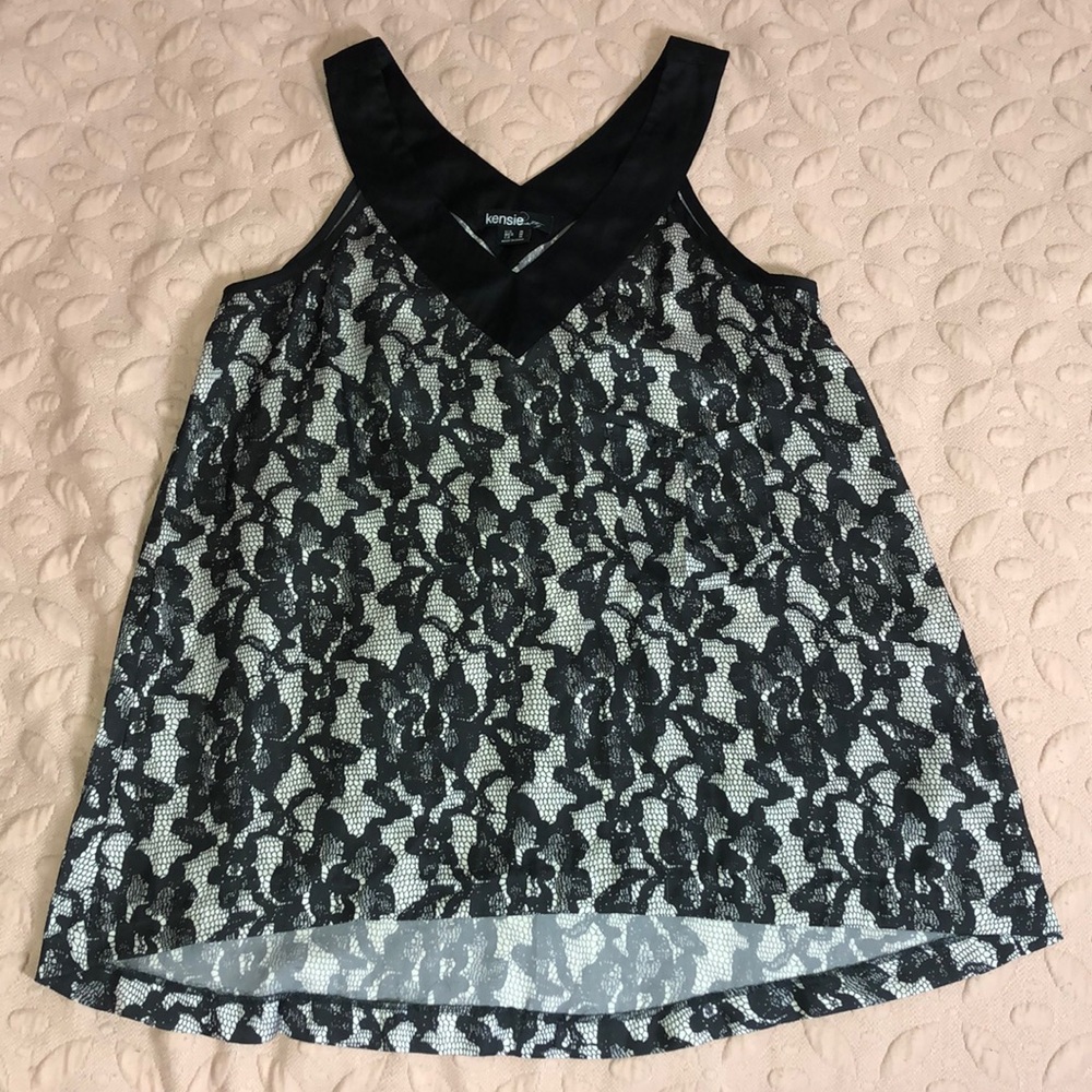 🎀 KENSIE GORGEOUS TOP 🎀
